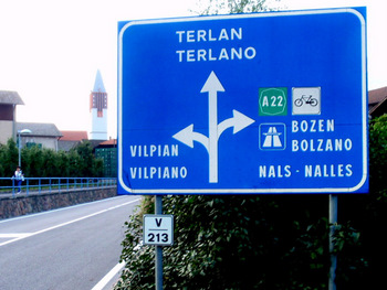 Vilpian/Vilpiano highway sign.
